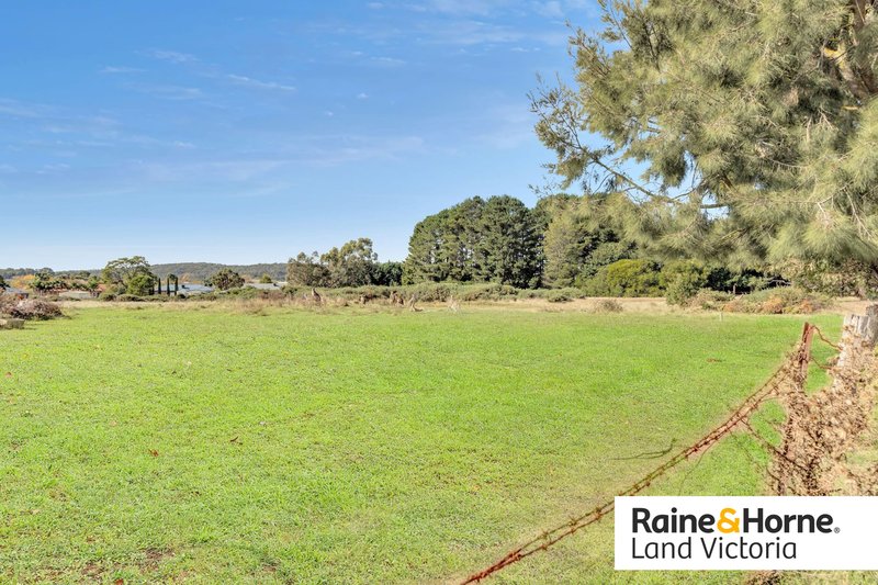 Photo - 25 Mcivors Road, Kilmore VIC 3764 - Image 4