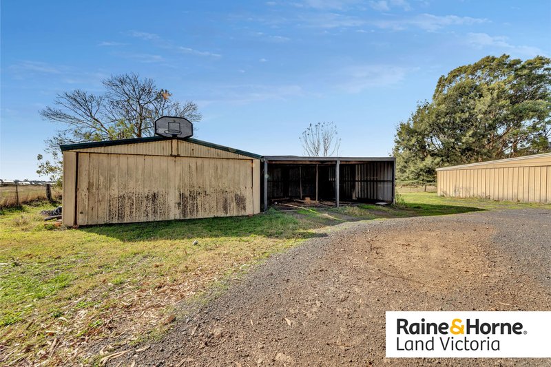 Photo - 25 Mcivors Road, Kilmore VIC 3764 - Image 11