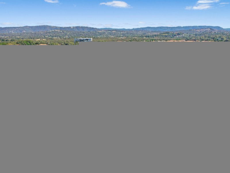 Photo - 25 Meadowview Drive, Carrara QLD 4211 - Image 15