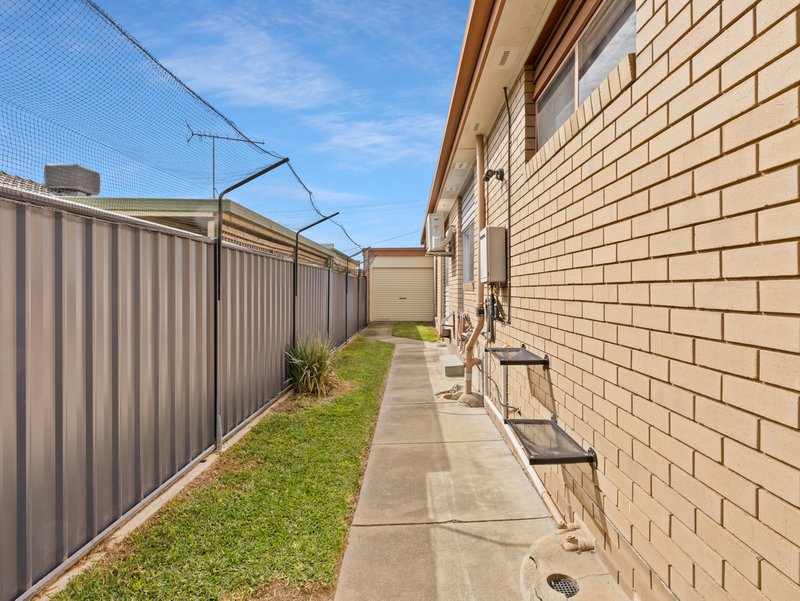 Photo - 25 Medowra Avenue, Wangaratta VIC 3677 - Image 19