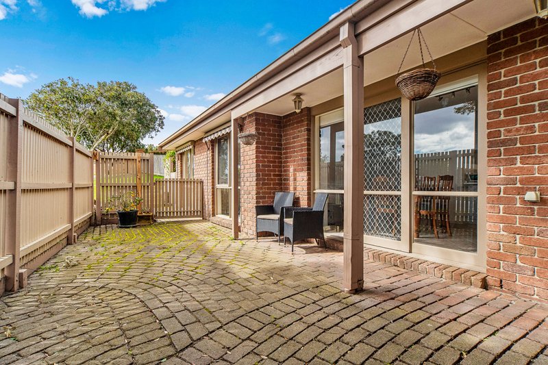 Photo - 25 Melaleuca Crescent, Langwarrin VIC 3910 - Image 9