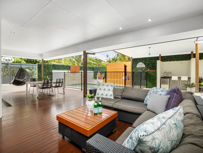 Photo - 25 Meranti Crescent, Albany Creek QLD 4035 - Image 8