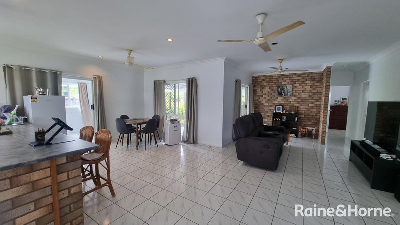 Photo - 25 Middlemiss Street, Mossman QLD 4873 - Image 6