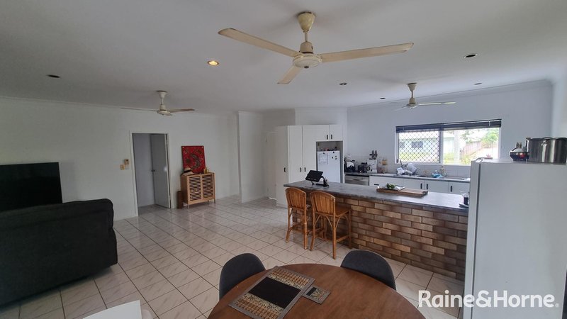 Photo - 25 Middlemiss Street, Mossman QLD 4873 - Image 8