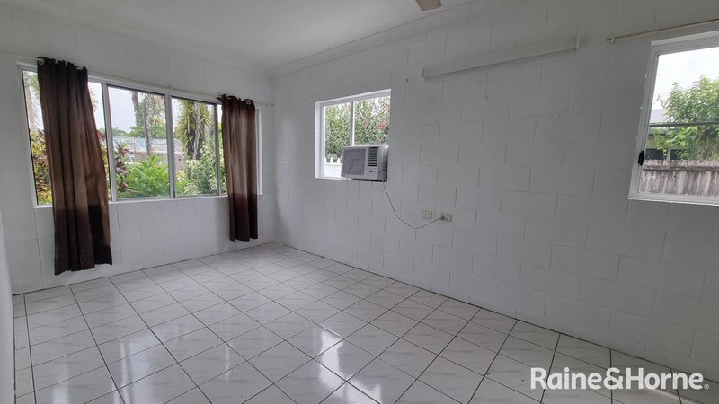 Photo - 25 Middlemiss Street, Mossman QLD 4873 - Image 11