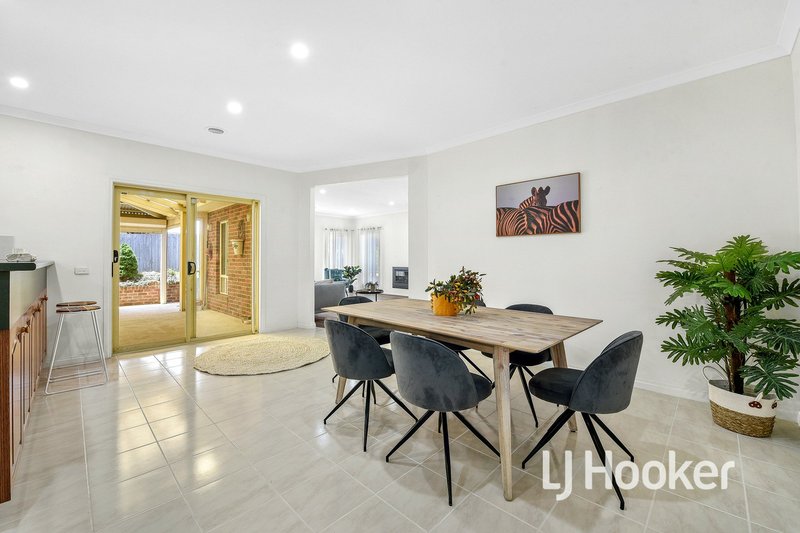 Photo - 25 Mikey Boulevard, Beaconsfield VIC 3807 - Image 9