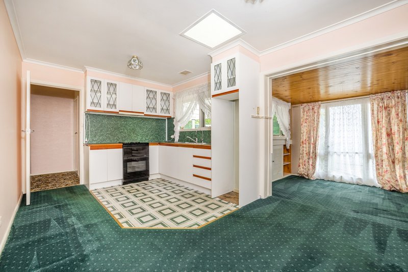 Photo - 25 Milford Street, Kilsyth VIC 3137 - Image 2