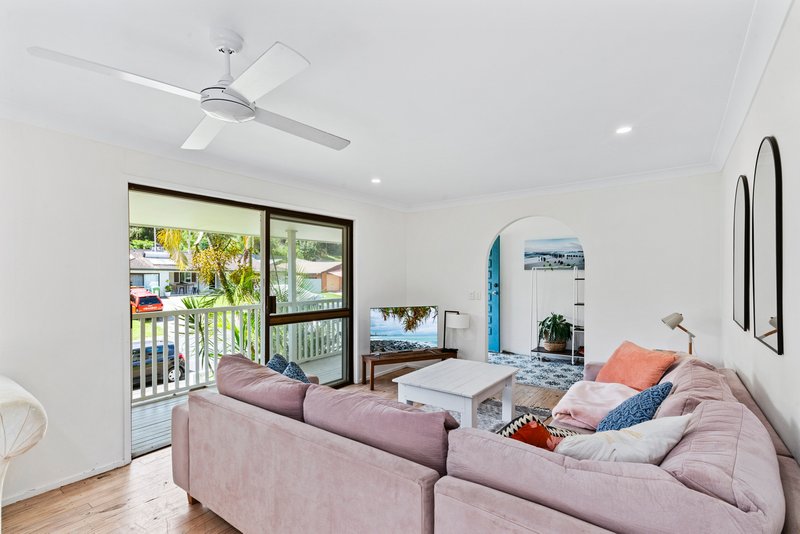 Photo - 25 Mirreen Drive, Tugun QLD 4224 - Image 4