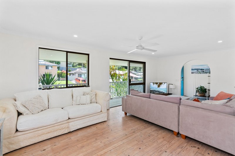 Photo - 25 Mirreen Drive, Tugun QLD 4224 - Image 5