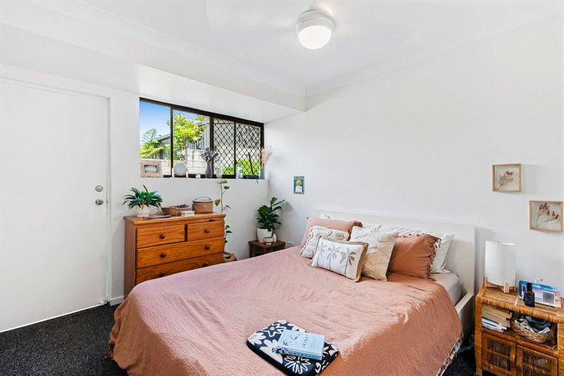 Photo - 25 Mirreen Drive, Tugun QLD 4224 - Image 14