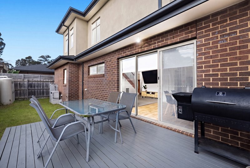 Photo - 2/5 Moana Drive, Mooroolbark VIC 3138 - Image 17