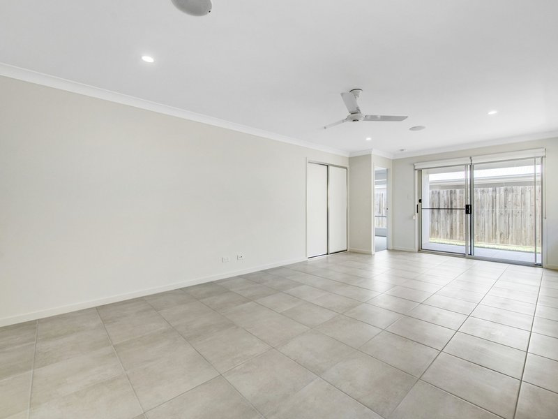Photo - 25 Monarch Street, Flagstone QLD 4280 - Image 13