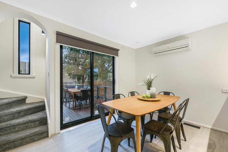 Photo - 25 Monash Drive, Mulgrave VIC 3170 - Image 6