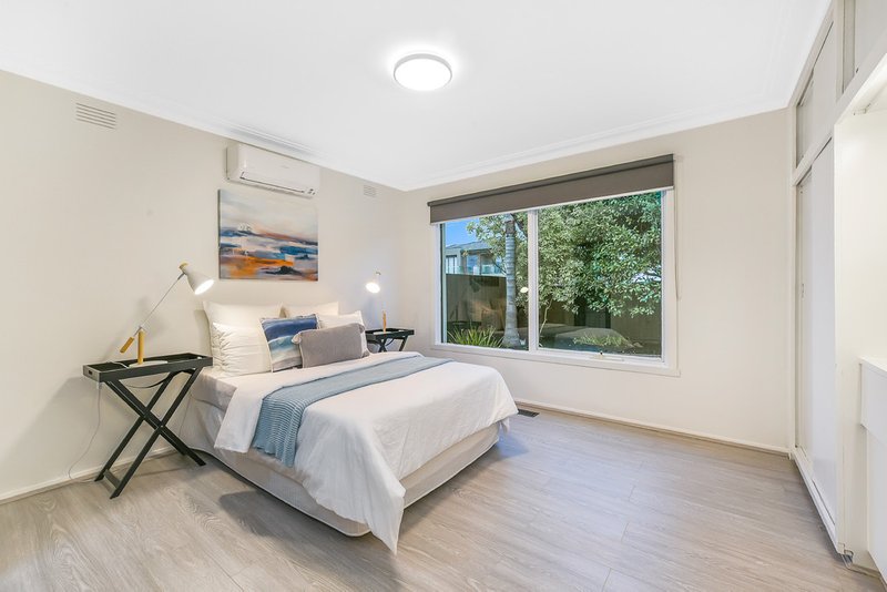 Photo - 25 Monash Drive, Mulgrave VIC 3170 - Image 11