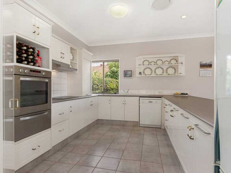 Photo - 25 Mornington Terrace, Robina QLD 4226 - Image 2