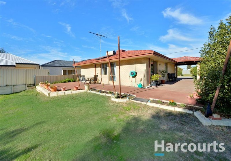 Photo - 25 Nairn Road, Coodanup WA 6210 - Image 17