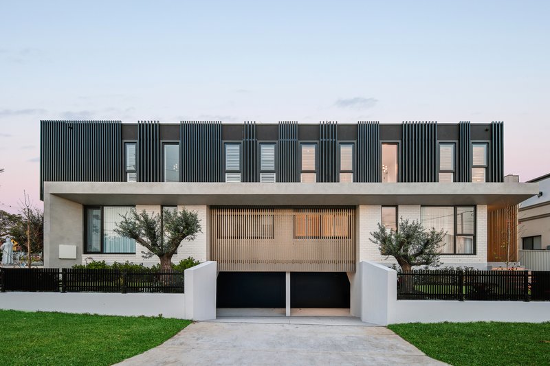 Photo - 25 Narelle Crescent, Greenacre NSW 2190 - Image 2
