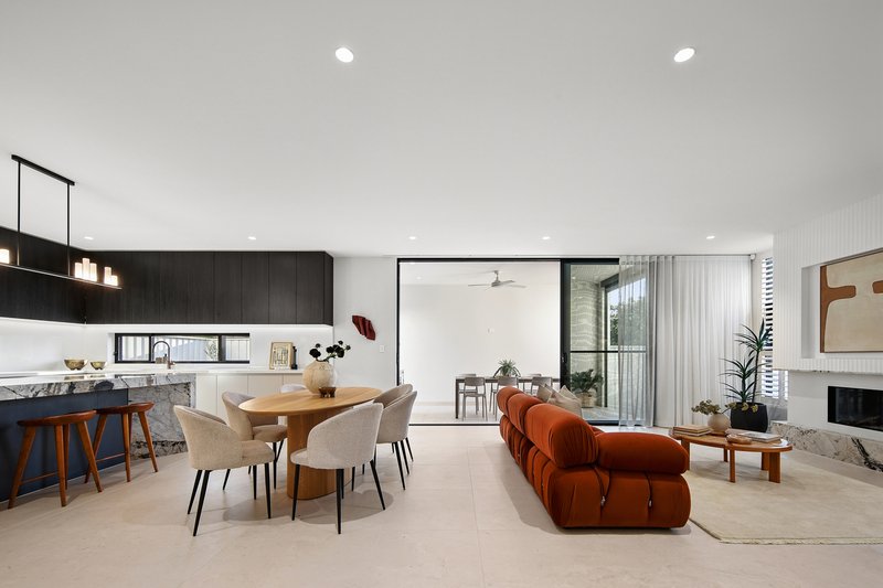 Photo - 25 Narelle Crescent, Greenacre NSW 2190 - Image 4