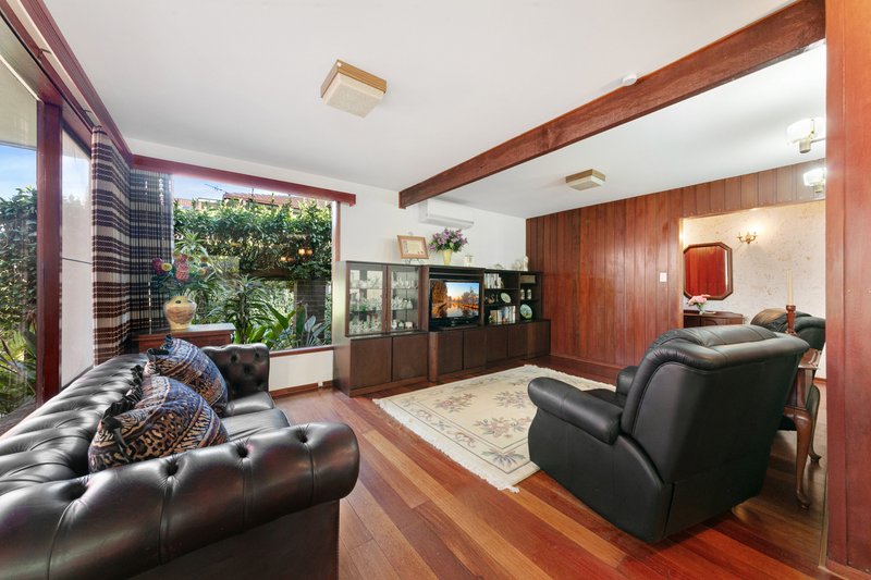 Photo - 25 Natuna Avenue, Budgewoi NSW 2262 - Image 8