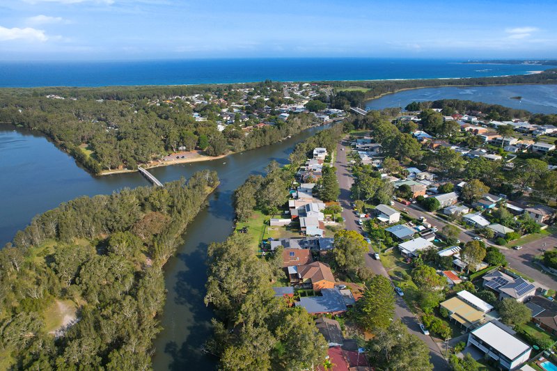 Photo - 25 Natuna Avenue, Budgewoi NSW 2262 - Image 17