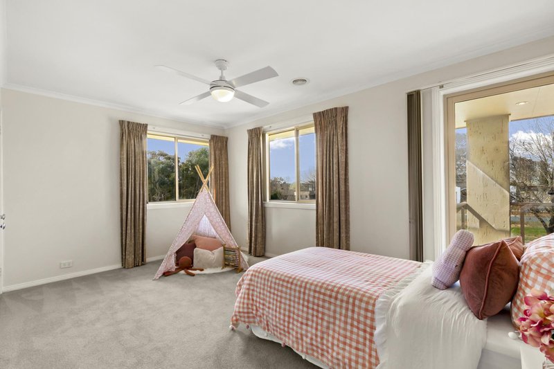 Photo - 25 Nellie Hamilton Avenue, Gungahlin ACT 2912 - Image 15