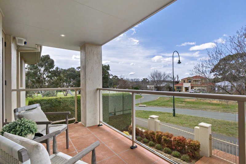 Photo - 25 Nellie Hamilton Avenue, Gungahlin ACT 2912 - Image 23