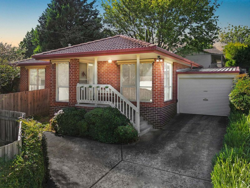 Photo - 2/5 Nelson Street, Ferntree Gully VIC 3156 - Image 2