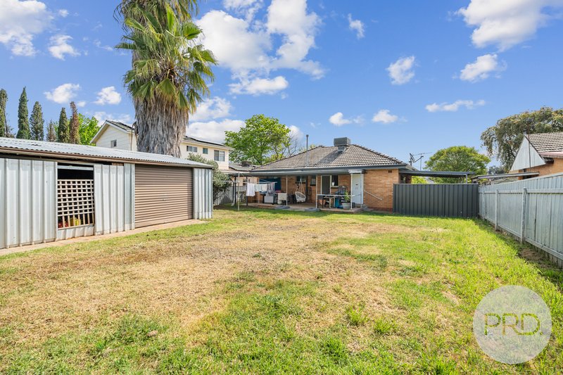 Photo - 25 Nixon Crescent, Tolland NSW 2650 - Image 11