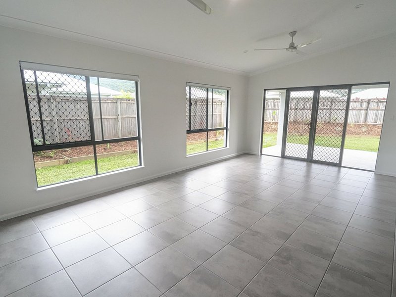 Photo - 25 Noipo Crescent, Redlynch QLD 4870 - Image 5