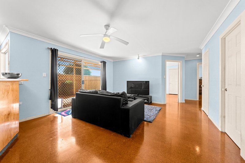 Photo - 25 Noosa Court, Hillcrest QLD 4118 - Image 10