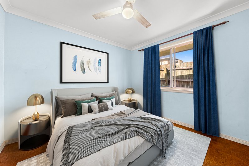 Photo - 25 Noosa Court, Hillcrest QLD 4118 - Image 15