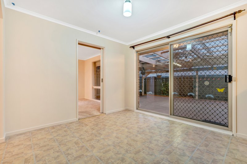 Photo - 25 Northleigh Avenue, Craigieburn VIC 3064 - Image 8