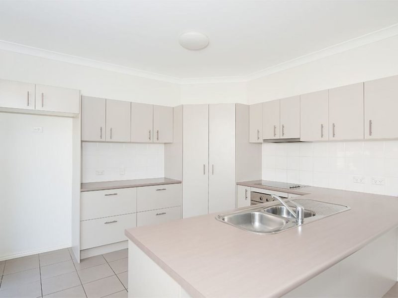 Photo - 25 Numbat Street, North Lakes QLD 4509 - Image 4