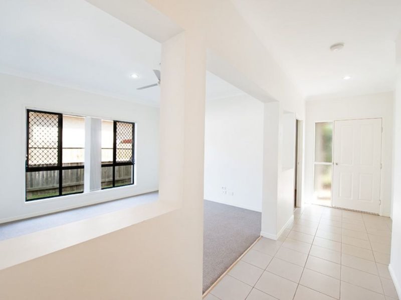 Photo - 25 Numbat Street, North Lakes QLD 4509 - Image 6