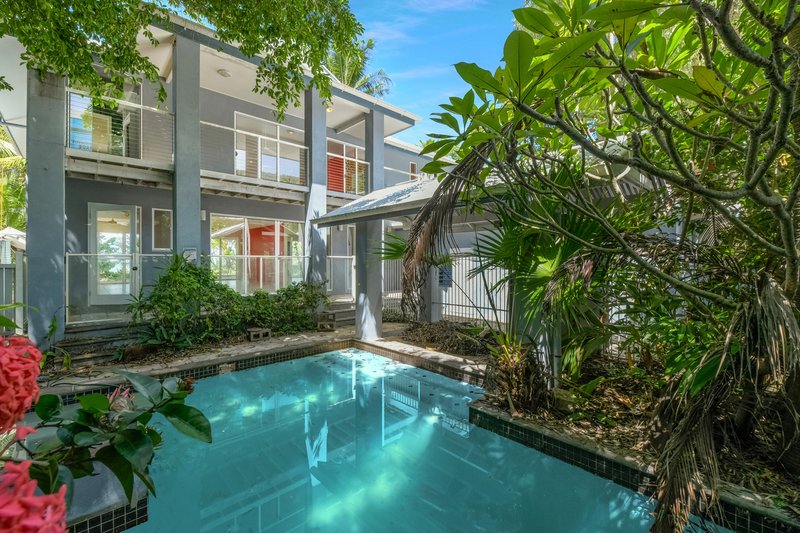 Photo - 25 Oak Street, Oak Beach QLD 4877 - Image 2