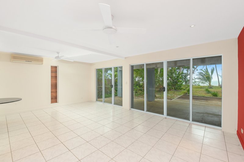 Photo - 25 Oak Street, Oak Beach QLD 4877 - Image 4