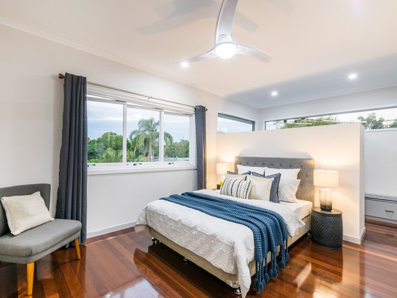 Photo - 25 Oatland Crescent, Holland Park West QLD 4121 - Image 17