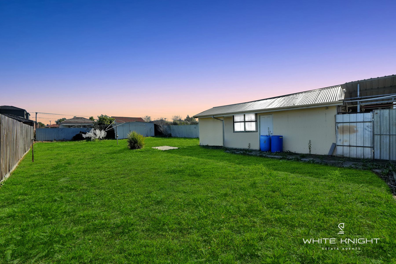 3-bedroom house at 25 OBERON AVENUE, St Albans VIC 3021, , Victoria