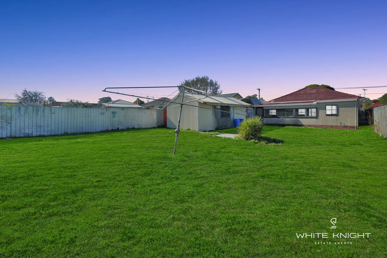 3-bedroom house at 25 OBERON AVENUE, St Albans VIC 3021, , Victoria