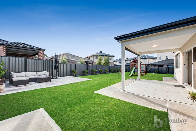 Photo - 25 Ocean Way, Craigieburn VIC 3064 - Image 16