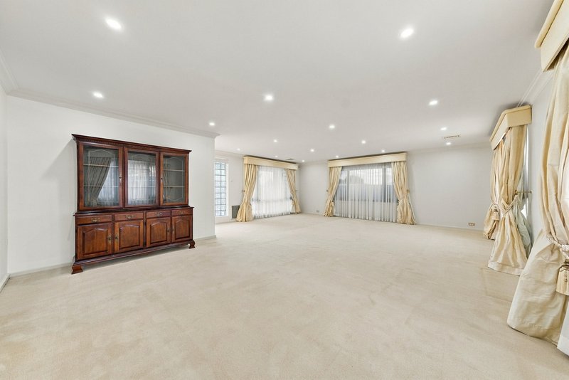 Photo - 25 Onkaparinga Crescent, Kaleen ACT 2617 - Image 2