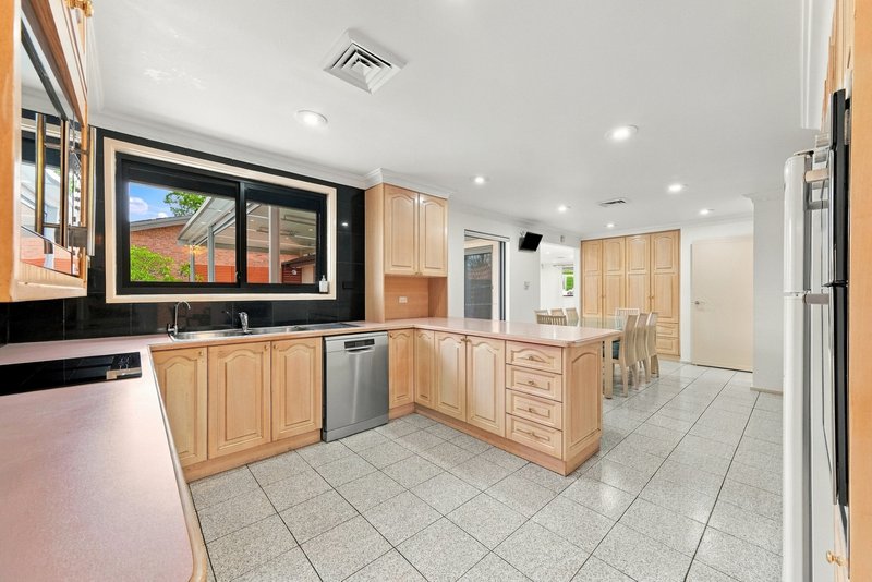 Photo - 25 Onkaparinga Crescent, Kaleen ACT 2617 - Image 7