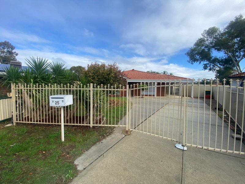 Photo - 25 Opperman Place, Middle Swan WA 6056 - Image 2