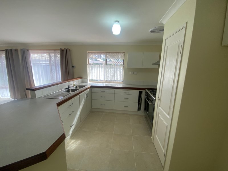 Photo - 25 Opperman Place, Middle Swan WA 6056 - Image 3