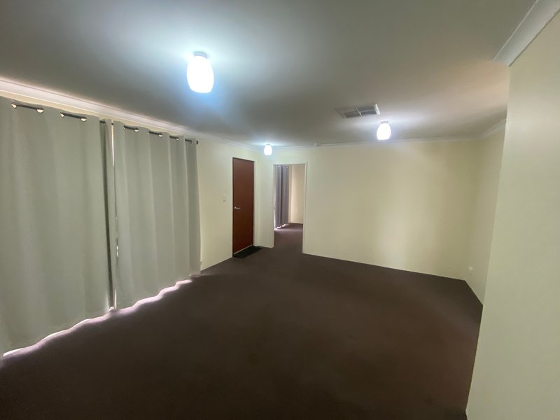 Photo - 25 Opperman Place, Middle Swan WA 6056 - Image 6