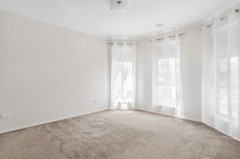 Photo - 25 Orana Street, Wyndham Vale VIC 3024 - Image 4