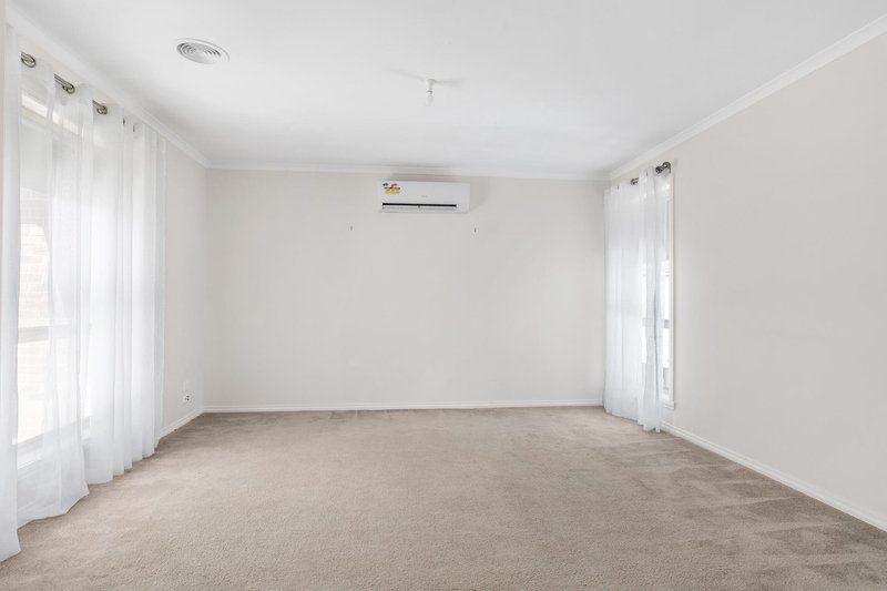 Photo - 25 Orana Street, Wyndham Vale VIC 3024 - Image 5