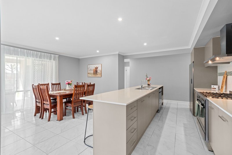 Photo - 25 Outlook Crescent, Flagstone QLD 4280 - Image 6