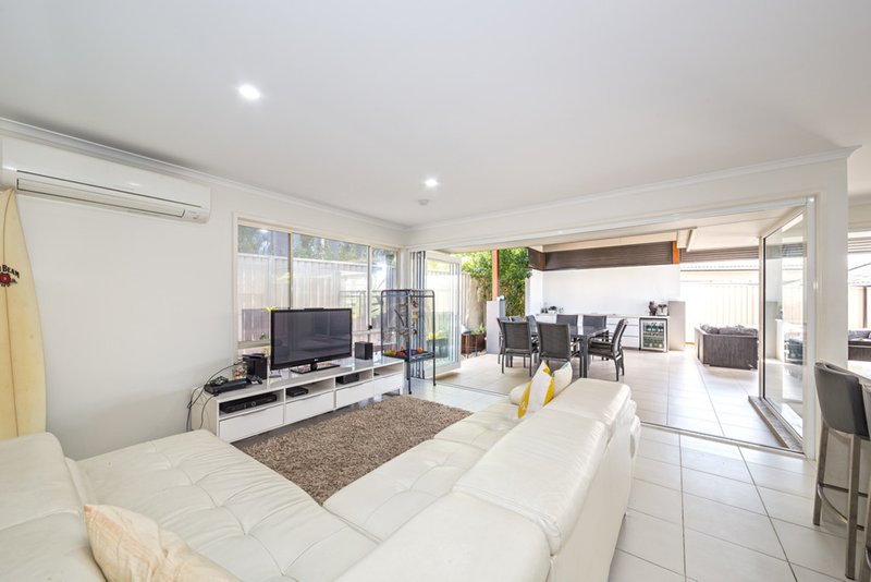 Photo - 25 Pacific Drive, Banksia Beach QLD 4507 - Image 4