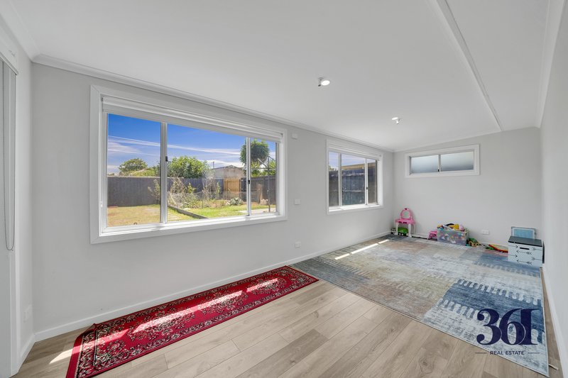 Photo - 25 Palmerston Street, Melton VIC 3337 - Image 12